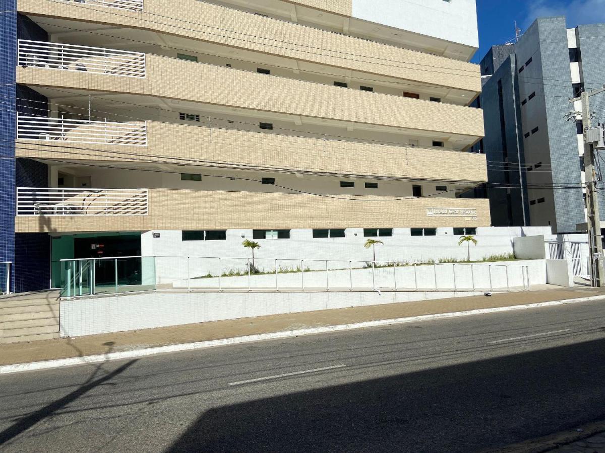 Apartamento Bela - Flat Pé Na Areia No Bessa Com Vista Incrível Do Mar *